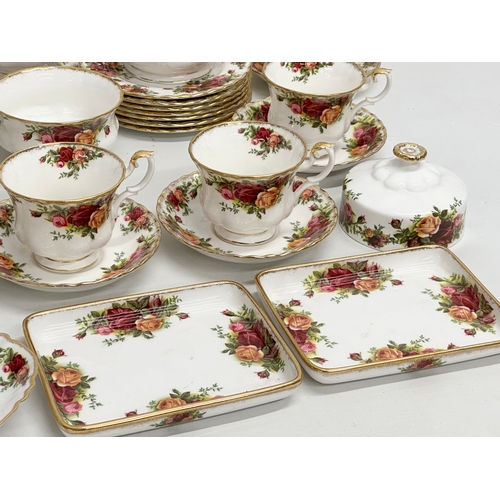 398 - 33 pieces of Royal Albert ‘Old Country Roses’ a 21 piece tea service etc