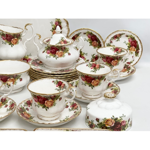 398 - 33 pieces of Royal Albert ‘Old Country Roses’ a 21 piece tea service etc