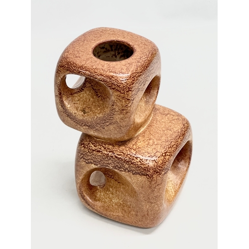 16 - Roberto Rigon. A 1970’s Italian abstract cube vase designed by Roberto Rigon for Bertoncello Screzia... 