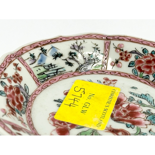 17 - An Early 18th Century Chinese Famille Rose bowl. Emperor Yongzheng (1722-1735) 11.5x2.5cm