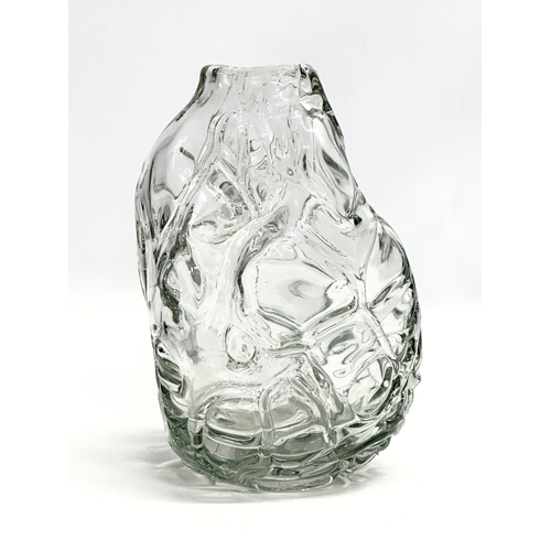 27 - Borne Augustsson. A Swedish glass vase designed by Borne Augustsson for Aseda Glasbruk. 15x15x23cm.