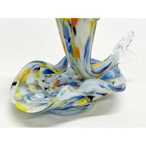 150 - A Mid 20th Century hand blown glass ashtray/vase, in the form of a fish. Murano style. 17x10x26cm