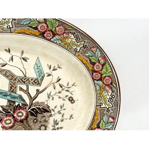 197 - A Late 19th Century Wedgwood ‘Beatrice’ aesthetic movement meat platter. 1880’s. 46.5x37cm.