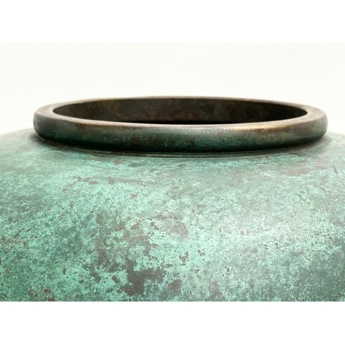 5 - A large 19th Century Japanese bronze bulbous pot. 27x18cm