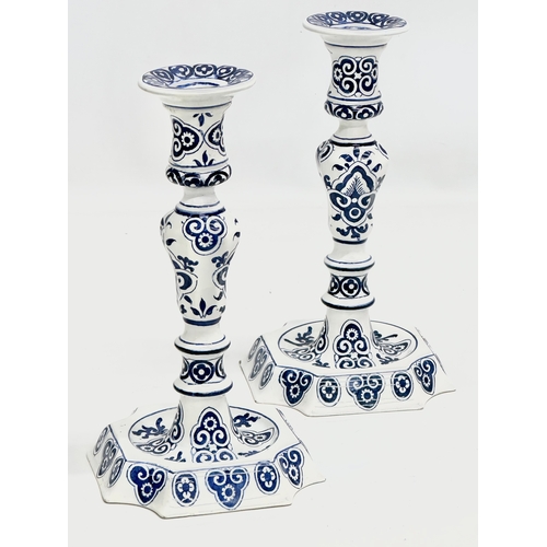 79 - A pair of 19th Century French delft ware candlesticks by Gien. Circa 1871-1875. 12.5x12.5x23cm.