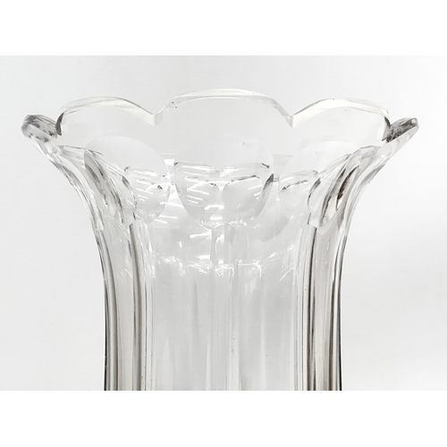 109 - A Mid 19th Century Early Victorian glass celery vase, with scalloped rim. Circa 1850-1860. 16.5x26cm... 