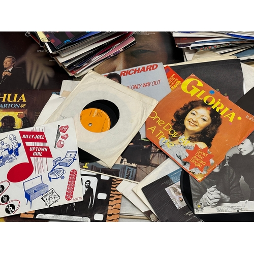 432 - A collection of LP, vinyl records, 45’s singles.