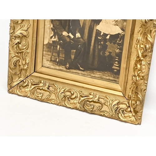 297 - A good quality Victorian gilt framed print. 51x59cm.