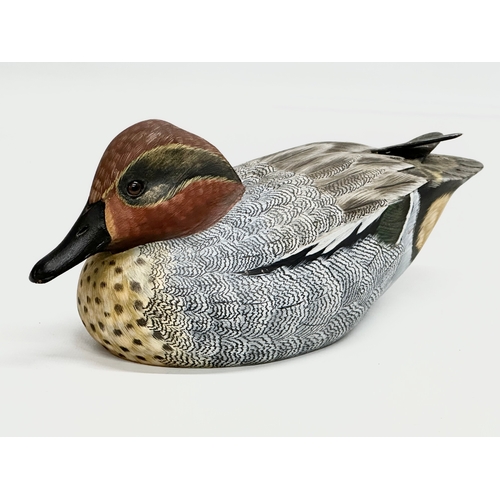 401 - Mike Wood. A good quality hand painted wooden mallard/duck by Mike Wood. 27cm