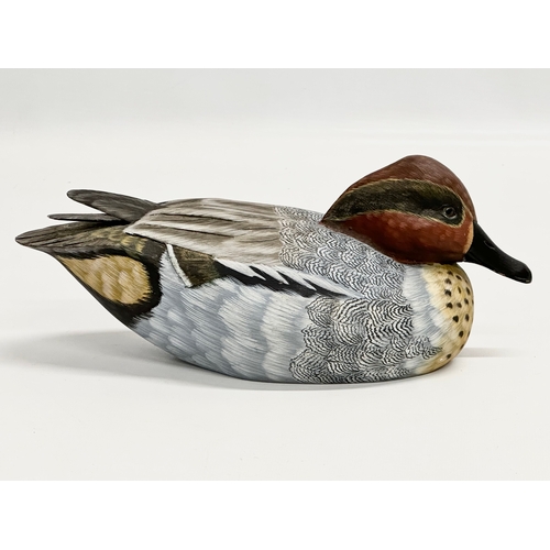 401 - Mike Wood. A good quality hand painted wooden mallard/duck by Mike Wood. 27cm