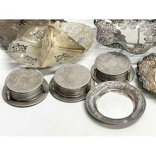 432 - A quantity of silver plate.