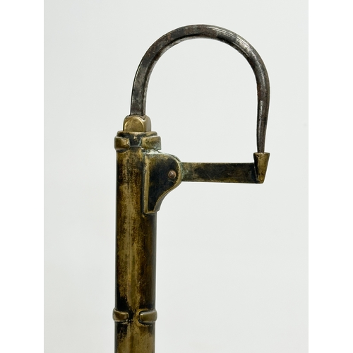 105 - An Early 20th Century Hardy’s telescopic brass fishing gaff. 87cm. 63cm. 37cm.