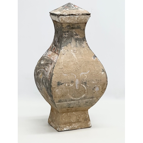 1 - Han Dynasty (206BC-220AD). A large Chinese (Fanghu/Fang Hu) urn with cover. 20x20x45cm.