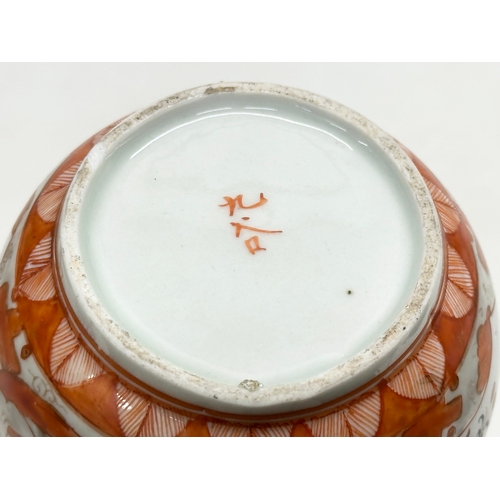 114 - 3 signed Late 19th Century Japanese Kutani porcelain bottle vases. Meiji Period (1868-1912) 18cm.