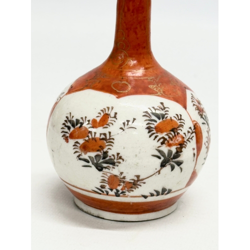 114 - 3 signed Late 19th Century Japanese Kutani porcelain bottle vases. Meiji Period (1868-1912) 18cm.