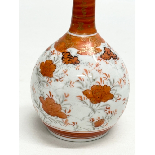 114 - 3 signed Late 19th Century Japanese Kutani porcelain bottle vases. Meiji Period (1868-1912) 18cm.