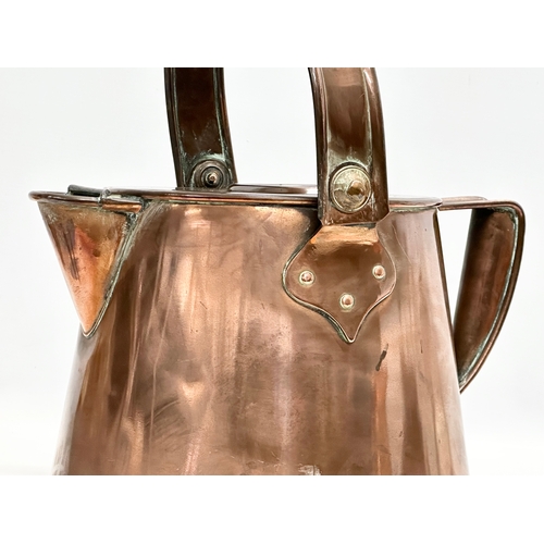 140 - Orme Evans & Co. An Early 20th Century copper hot water jug. Circa 1915. 32x29x24cm.