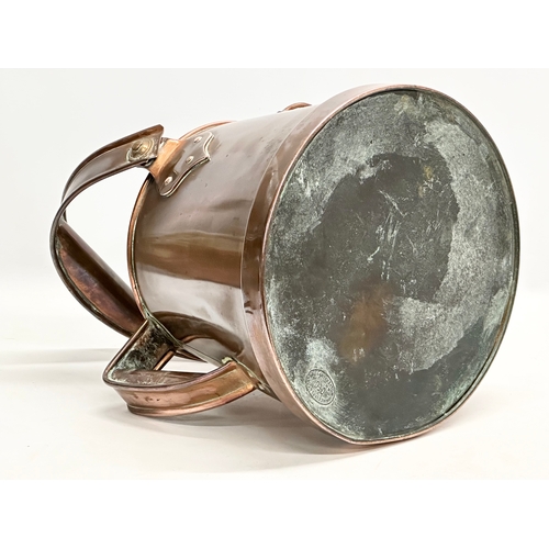 140 - Orme Evans & Co. An Early 20th Century copper hot water jug. Circa 1915. 32x29x24cm.