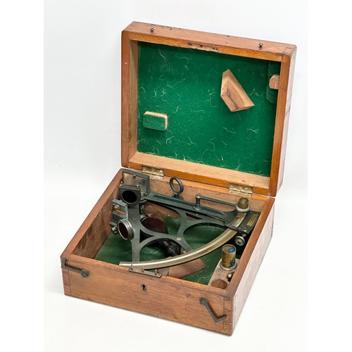 68 - Heath & Co. An Early 20th Century Alexander Heath & Co sextant with case.