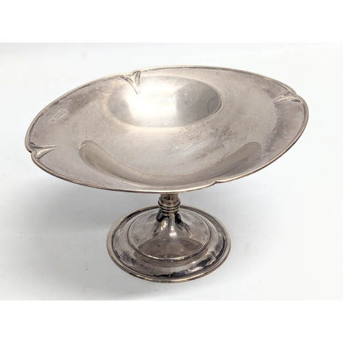 507 - An early 20th century silver compote by Atkin Brothers. Sheffield, 1913. 208.9 grams  17.5x13.5x9cm