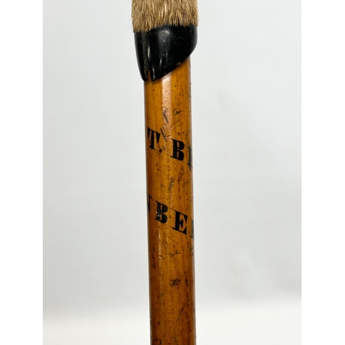 246 - St Beatenberg. A Late 19th/Early 20th Century walking stick. With a chamois horn handle. 100cm