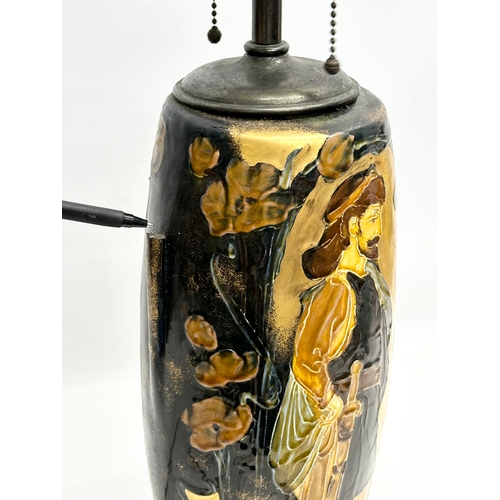 596 - Thomas Forester. A large Early 20th Century Art Nouveau ‘Rembrandt’ table lamp. Circa 1900. 66cm