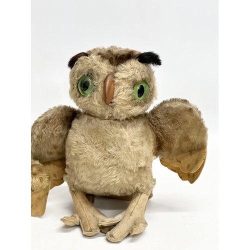 703 - A collection of 1950’s Steiff owls.