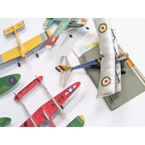 710 - A collection of vintage model planes.