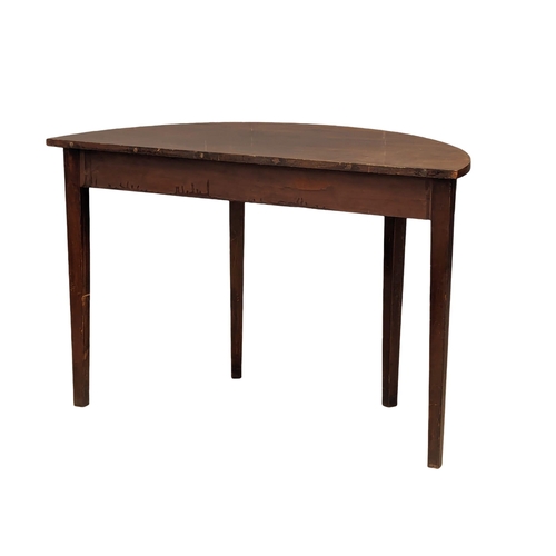 1004 - An early 20th Century mahogany hall table in the Georgian style, 109cm x 54cm x 71.5cm(3)