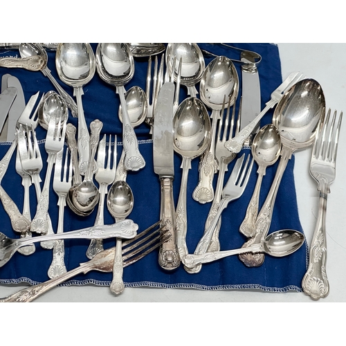 736 - A collection of silver plate. Good quality silver plated cutlery. Collectors spoons in case etc