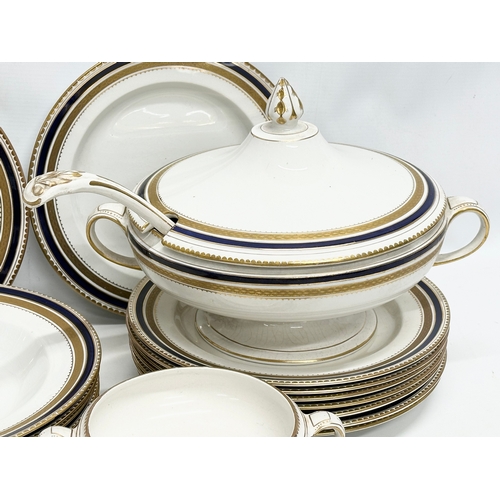 738 - A 55 piece Early 20th Century Booths Silicon China dinner service. Circa 1906-1910. Dinner plates, p... 