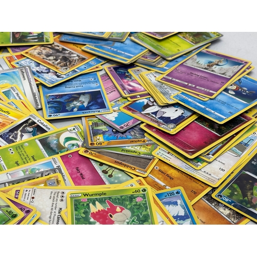 665 - A large collection of Pokémon cards.