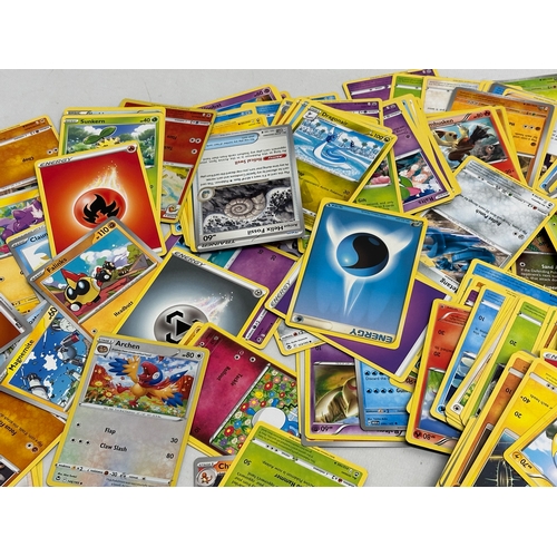 665 - A large collection of Pokémon cards.