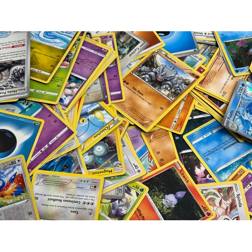 665 - A large collection of Pokémon cards.