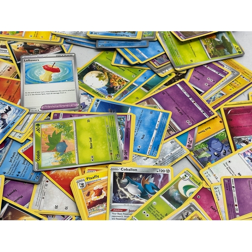 665 - A large collection of Pokémon cards.