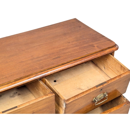 1087 - A Late Victorian mahogany chest of drawers. Circa 1890. 104x45x82.5cm.(8)