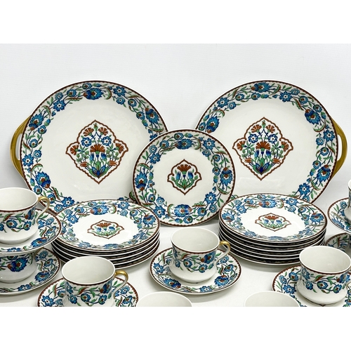 55C - Haviland & Co, Limoges. A rare 34 piece Early 20th Century tea service by haviland & Co, Limoges Fra... 