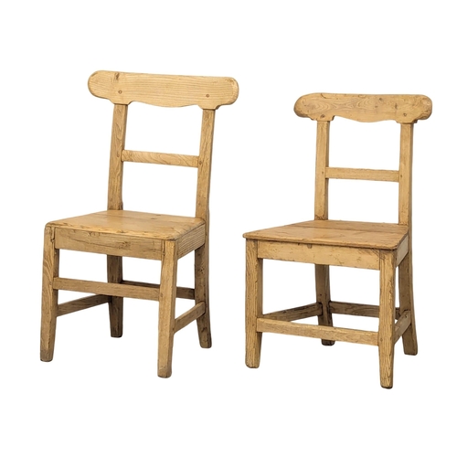 935 - A set of 4 Mid 19th Century pine farmhouse bar back dining chairs / kitchen chairs (2)