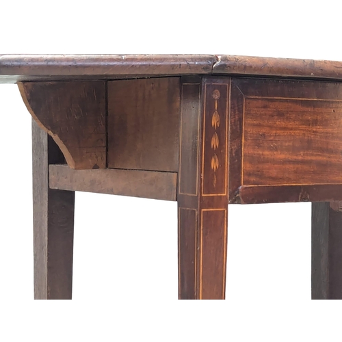 967 - A George III Sheraton style inlaid mahogany dropleaf side table. 92x40x67.5cm extended.(1)