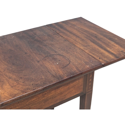 967 - A George III Sheraton style inlaid mahogany dropleaf side table. 92x40x67.5cm extended.(1)