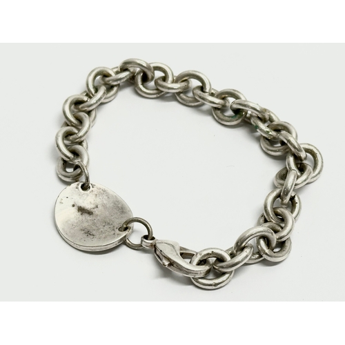 462A - A Tiffany & Co silver bracelet. 30.98 grams.