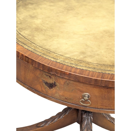 922A - A George IV style mahogany drum table/centre table. With quality leather top.  81.5x71cm(11)