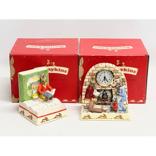 860 - Royal Doulton Bunnykins. A Royal Doulton Bunnykins Classic Giftware “Family Time” mantle clock. A Ro... 