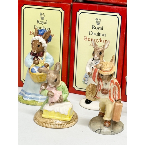 865 - 12 Royal Doulton Bunnykins figurines with boxes.