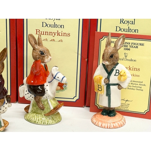 867 - 12 Royal Doulton Bunnykins figurines with boxes.