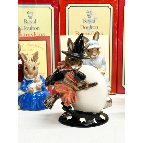 886 - 12 Royal Doulton Bunnykins. Trick or Treat Bunnykins, Special Edition Digger Bunnykins, Uncle Sam Bu... 