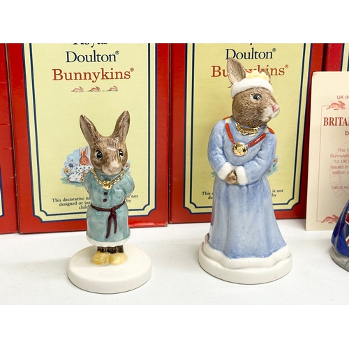 893 - 6 Royal Doulton Bunnykins. Bunnykins Royal Family, Britannia Bunnykins, Beefeater Bunnykins. Princes... 