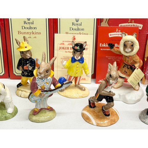 900 - 12 Royal Doulton Bunnykins. World War II Collection Land Girl Bunnykins. Limited Edition Eskimo Bunn... 