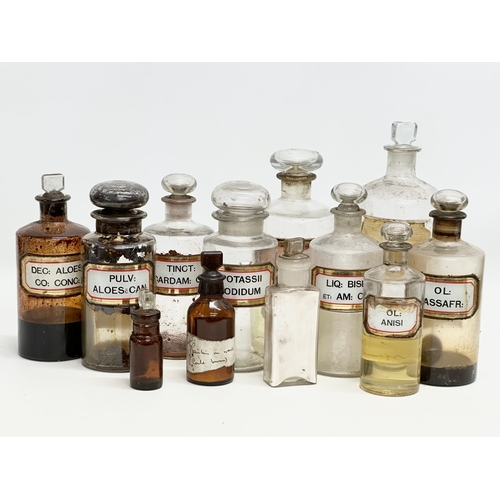 547 - A collection of Late 19th/Early 20th Century glass chemist jars. 27cm. 23cm. 21cm. 20cm. 18cm. 16cm