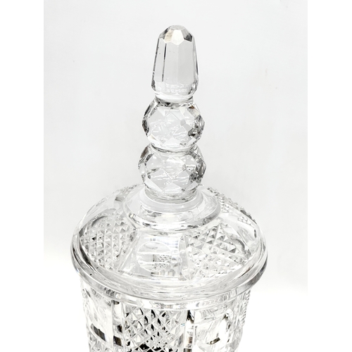 682 - A large Tyrone Crystal centrepiece goblet jar with cover. 50cm